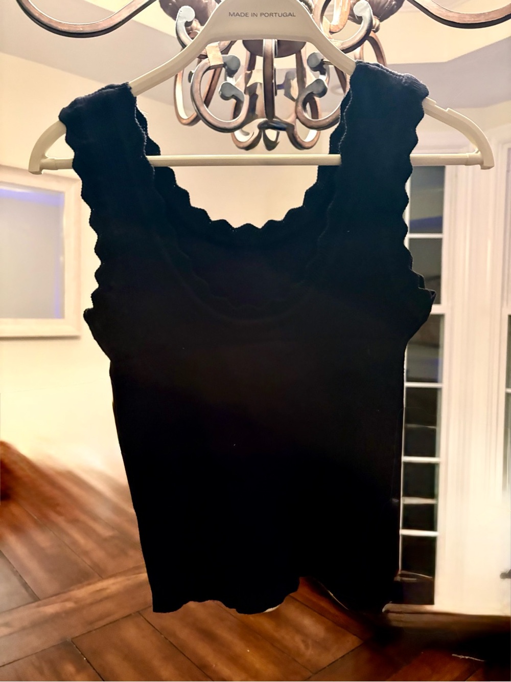 Black Scalloped Edge Tank Top - Women's Sleeveless Top
